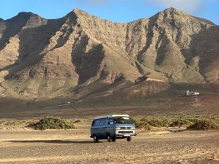 Campervan hire Fuerteventura - Pannacotta Mountains